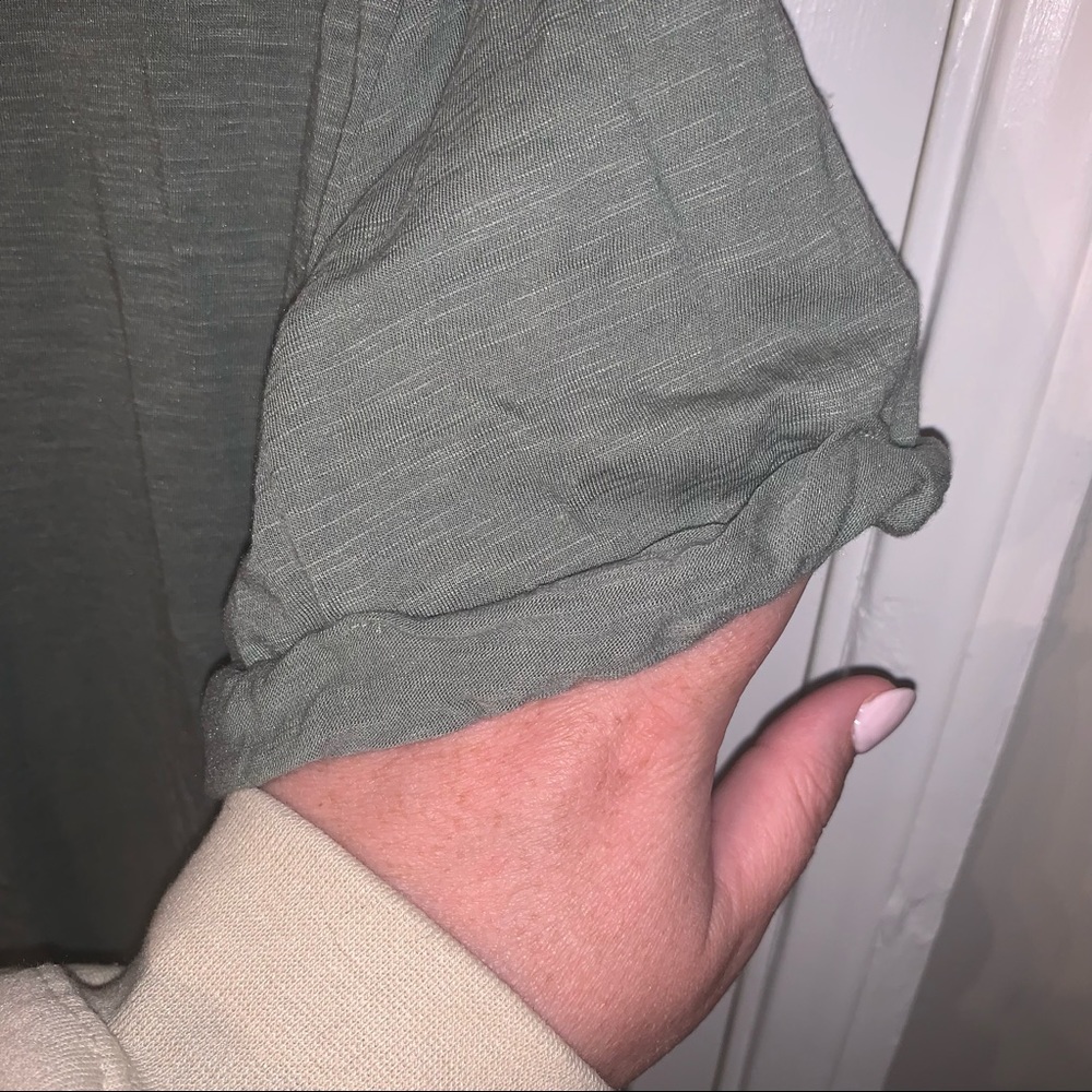 H&M basic tee - Picture 4 of 5
